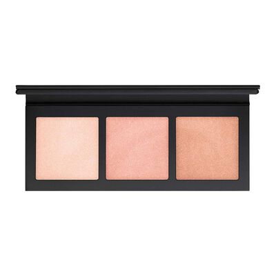 MAC        HYPER REAL    FACE AWE