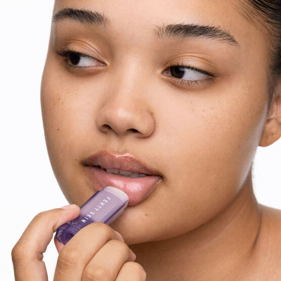 Hidratante Labial Fenty Skin Lux Balm Ultra-Hydrating Cherry