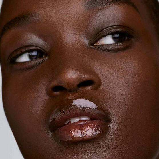 Óleo Labial Fenty Treatz Hydrating + Strengthening Lip Oil